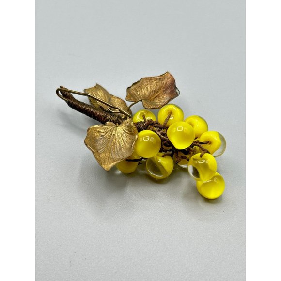 Possibly Miriam Haskell Grape Brooch Glass Givre Yellow & Brass Leaf Hand Wired - Picture 5 of 6